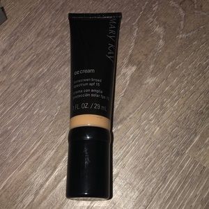 Mary Kay sunscreen MEDIUM TO DEEP tint